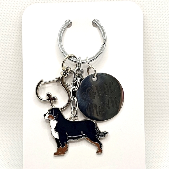 NEW! Bernese Mountain Dog Pawprint🐾 "Dog Mom" Keychain/Purse 👜🎒 Charm ~ 🐕🎁 - Picture 10 of 15